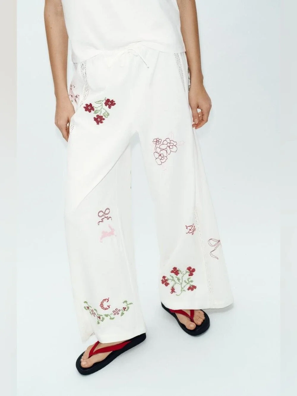 NEW Zara EMBROIDERED LONG TROUSERS